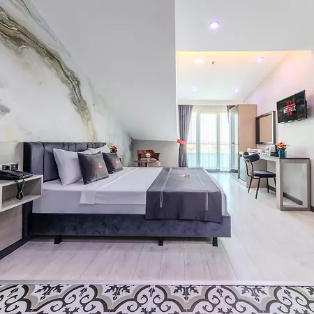 Intercity Istanbul Airport 3*