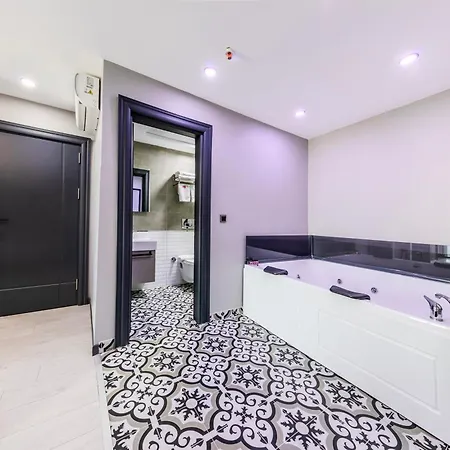 Hotel Intercity Istanbul Airport 3*