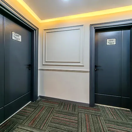 Intercity Istanbul Airport ホテル 3*