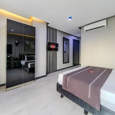 ホテル Intercity Istanbul Airport 3*